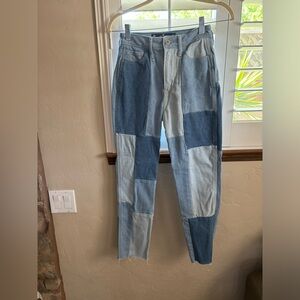 Holister ultra high-rise mom Jean